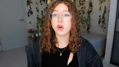 Ophelia online show from 17, 9, 2025