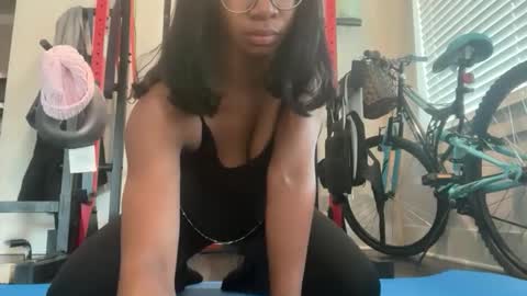 Serenity Bee   online show from 26, 4, 2026