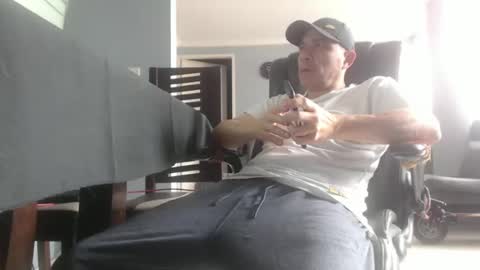 hetero serio discreto online show from 7, 1, 2025