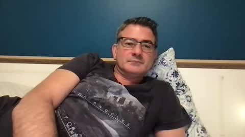 sesamechris92 online show from 9, 12, 2024