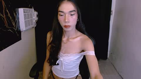 Snapshot of sessy_fuckerxx chatting on 19, 6, 2026 sessy_fuckerxx online show from 19, 6, 2026