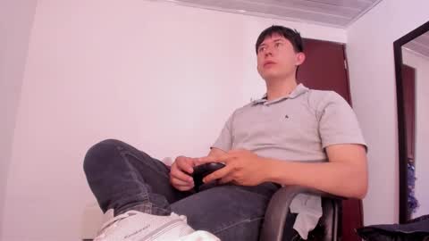 Snapshot of setsuna_10 chatting on 30, 9, 2025 david online show from 30, 9, 2025