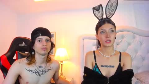 Snapshot of sett_and_gwen chatting on 11, 12, 2024 sett_and_gwen online show from 11, 12, 2024