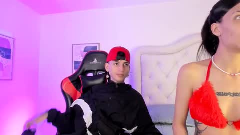 Snapshot of sett_and_gwen chatting on 26, 12, 2024 sett_and_gwen online show from 26, 12, 2024