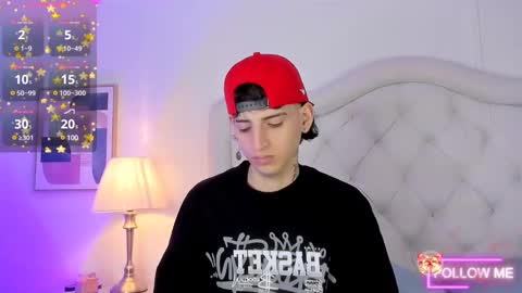 Snapshot of sett_and_gwen chatting on 27, 12, 2024 sett_and_gwen online show from 27, 12, 2024