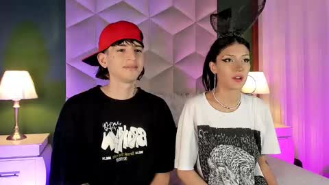 Snapshot of sett_and_gwen chatting on 7, 1, 2025 sett_and_gwen online show from 7, 1, 2025