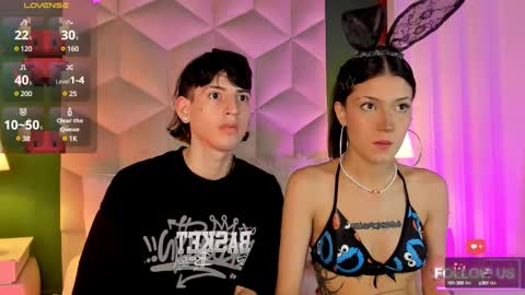 Snapshot of sett_and_gwen chatting on 12, 1, 2025 sett_and_gwen online show from 12, 1, 2025