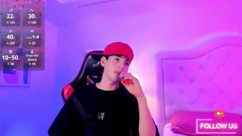 Snapshot of sett_and_gwen chatting on 22, 2, 2025 sett_and_gwen online show from 22, 2, 2025