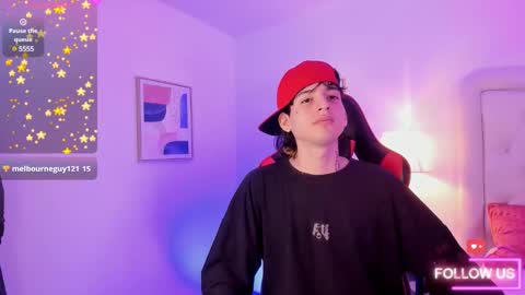 Snapshot of sett_and_gwen chatting on 8, 3, 2025 sett_and_gwen online show from 8, 3, 2025