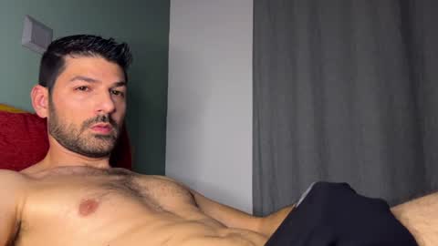 Lucenzo  online show from 28, 1, 2025