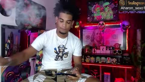 Aharon  ravelo online show from 2, 12, 2025