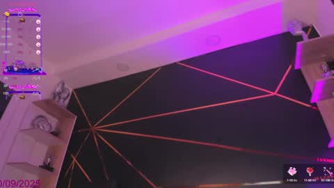 Tifanny Benitez  online show from 20, 9, 2025