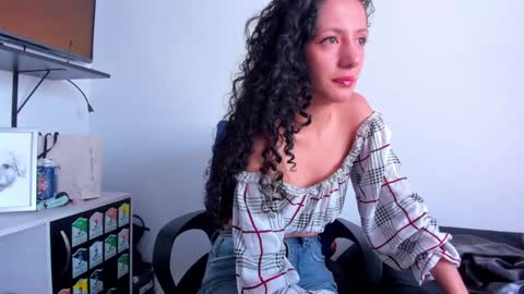 Snapshot of sexx_hunters chatting on 13, 1, 2025 Jax and Lu online show from 13, 1, 2025