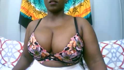 sexxi_ebony online show from 3, 12, 2025