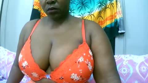 sexxi_ebony online show from 23, 12, 2025