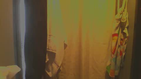 Leeah CloudZzz online show from 7, 6, 2026
