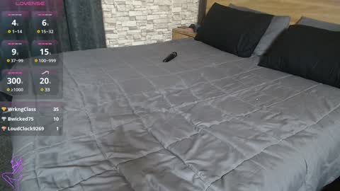 sexxxycrystali online show from 2, 1, 2025