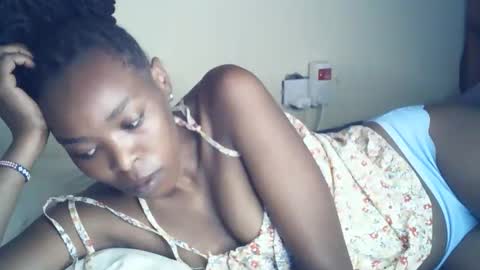 sexxy_curvy23 online show from 25, 4, 2026