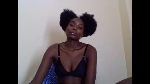sexxy_liney online show from 25, 2, 2025