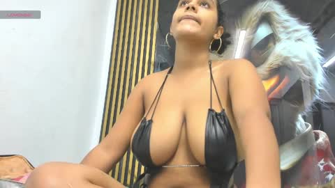 sexy78michell online show from 11, 4, 2026