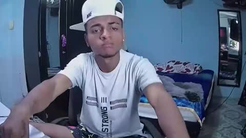 Snapshot of sexy_0boy chatting on 17, 4, 2026 Sebastian online show from 17, 4, 2026