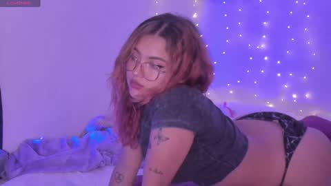 Snapshot of sexy_and_naughty_girl chatting on 15, 1, 2025 Lucy Annyy online show from 15, 1, 2025