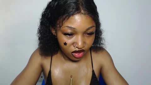 Snapshot of sexy_bluey247 chatting on 4, 4, 2026 sexy_bluey247 online show from 4, 4, 2026