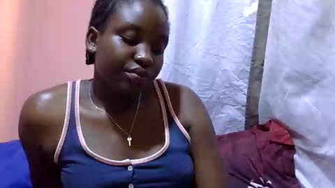 Snapshot of sexy_butt1 chatting on 2, 1, 2025 sexy butt1 online show from 2, 1, 2025