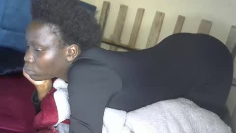 sexy_butty01 online show from 3, 10, 2025