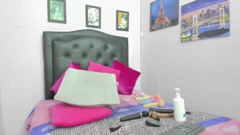 sexy_candy18x online show from 25, 4, 2026