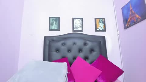Snapshot of sexy_candy18x chatting on 16, 5, 2026 sexy_candy18x online show from 16, 5, 2026