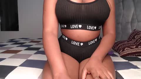 Snapshot of sexy_chocolata chatting on 7, 2, 2025 chocolata online show from 7, 2, 2025