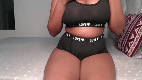 Snapshot of sexy_chocolata chatting on 7, 3, 2025 chocolata online show from 7, 3, 2025