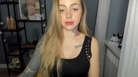 Snapshot of sexy_coralie chatting on 1, 12, 2024 C o r a l i e online show from 1, 12, 2024