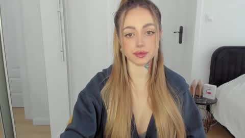 Snapshot of sexy_coralie chatting on 30, 1, 2025 C o r a l i e online show from 30, 1, 2025