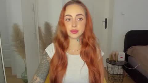 Snapshot of sexy_coralie chatting on 26, 11, 2025 C o r a l i e online show from 26, 11, 2025