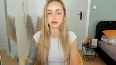 C o r a l i e online show from 25, 6, 2026
