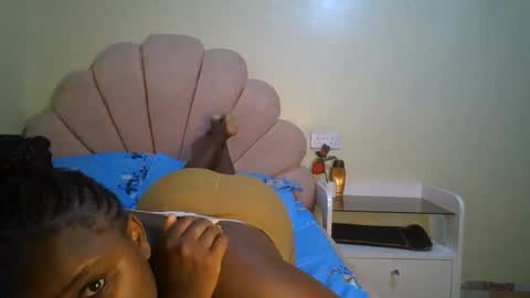 Snapshot of sexy_corn chatting on 8, 6, 2026 Connie online show from 8, 6, 2026