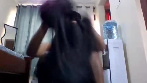 sexy_dianaa online show from 18, 4, 2026