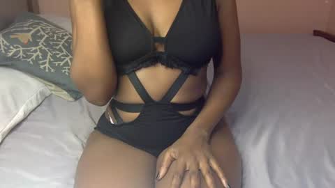 Ellahh online show from 6, 7, 2026