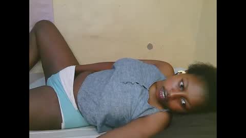 sexy_latasha online show from 16, 12, 2025