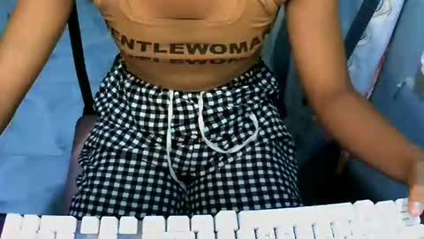 Miss. Liane online show from 28, 7, 2026