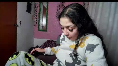 sexy lolas online show from 3, 12, 2025