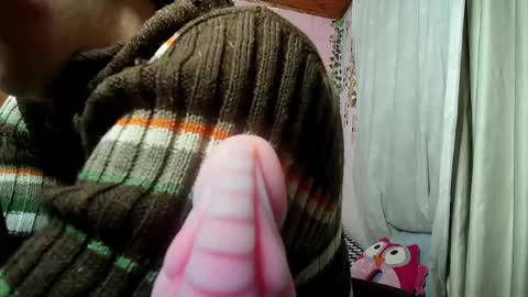 sexy lolas online show from 24, 4, 2026