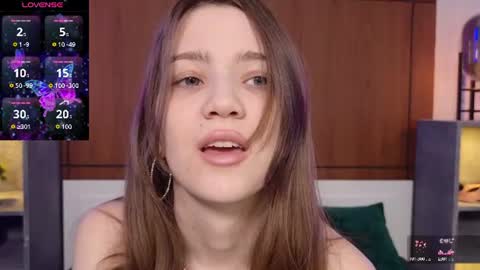 Snapshot of sexy_me_bb chatting on 27, 6, 2026 Alison online show from 27, 6, 2026