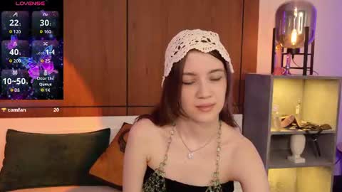 Snapshot of sexy_me_bb chatting on 4, 7, 2026 Alison online show from 4, 7, 2026
