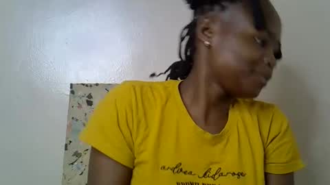 Molyne online show from 8, 3, 2026