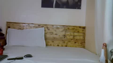 SEXY MOMAH online show from 19, 2, 2026