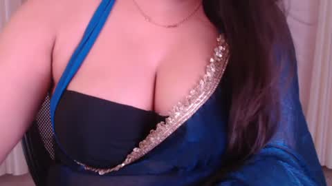 Snapshot of sexy_myra18 chatting on 15, 7, 2026 myra online show from 15, 7, 2026