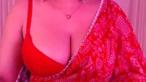 Snapshot of sexy_myra18 chatting on 27, 7, 2026 myra online show from 27, 7, 2026